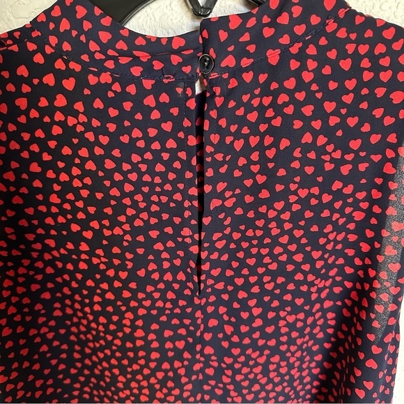 Jasmine & Juliana mock neck heart print tank top - Picture 7 of 7